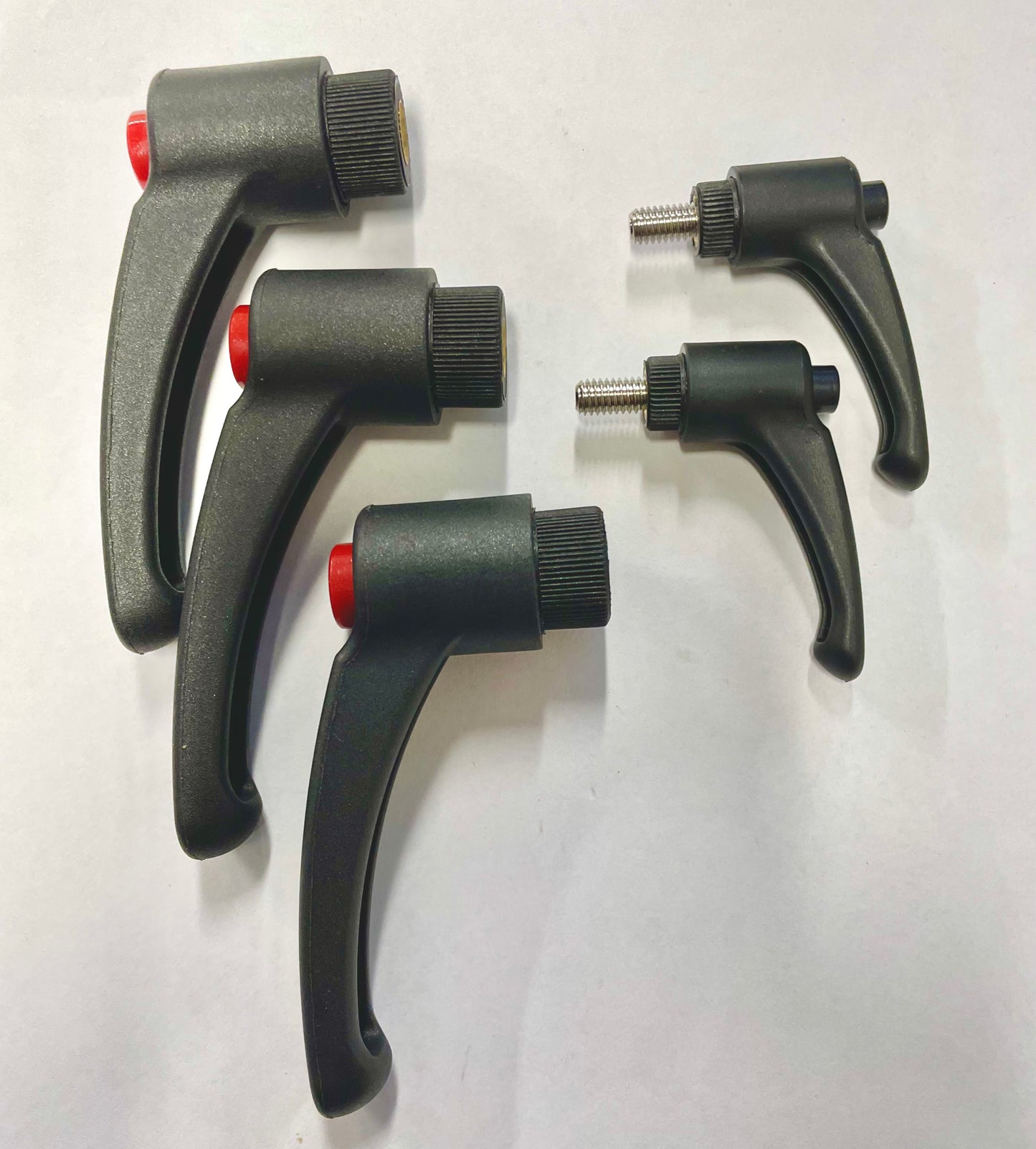 Easy Adjustment handles.